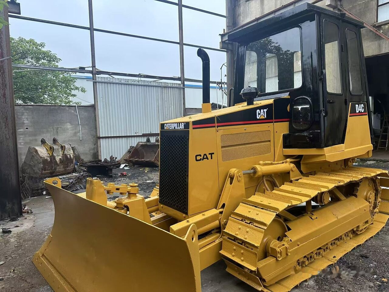 Caterpillar D4C - Bulldozer: foto 5 Caterpillar D4C - Bulldozer: foto 5
