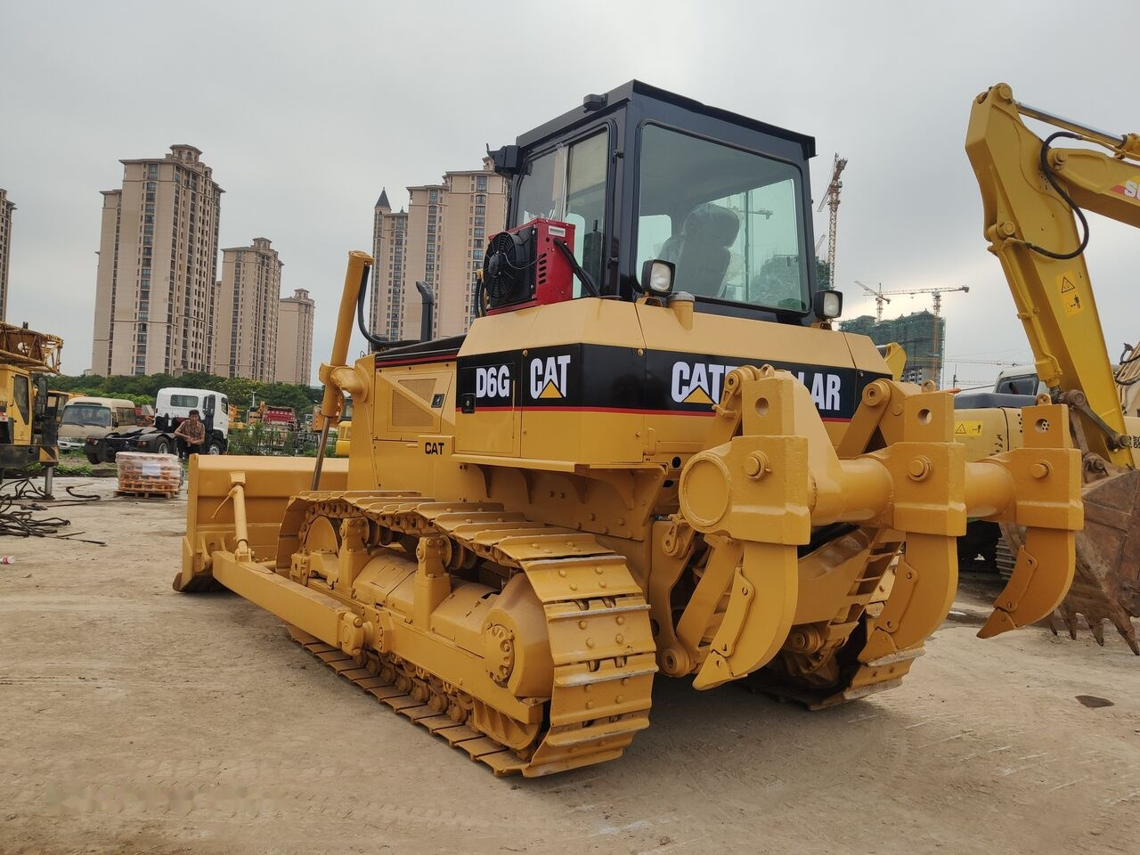 Caterpillar D6G - Bulldozer: foto 1 Caterpillar D6G - Bulldozer: foto 1