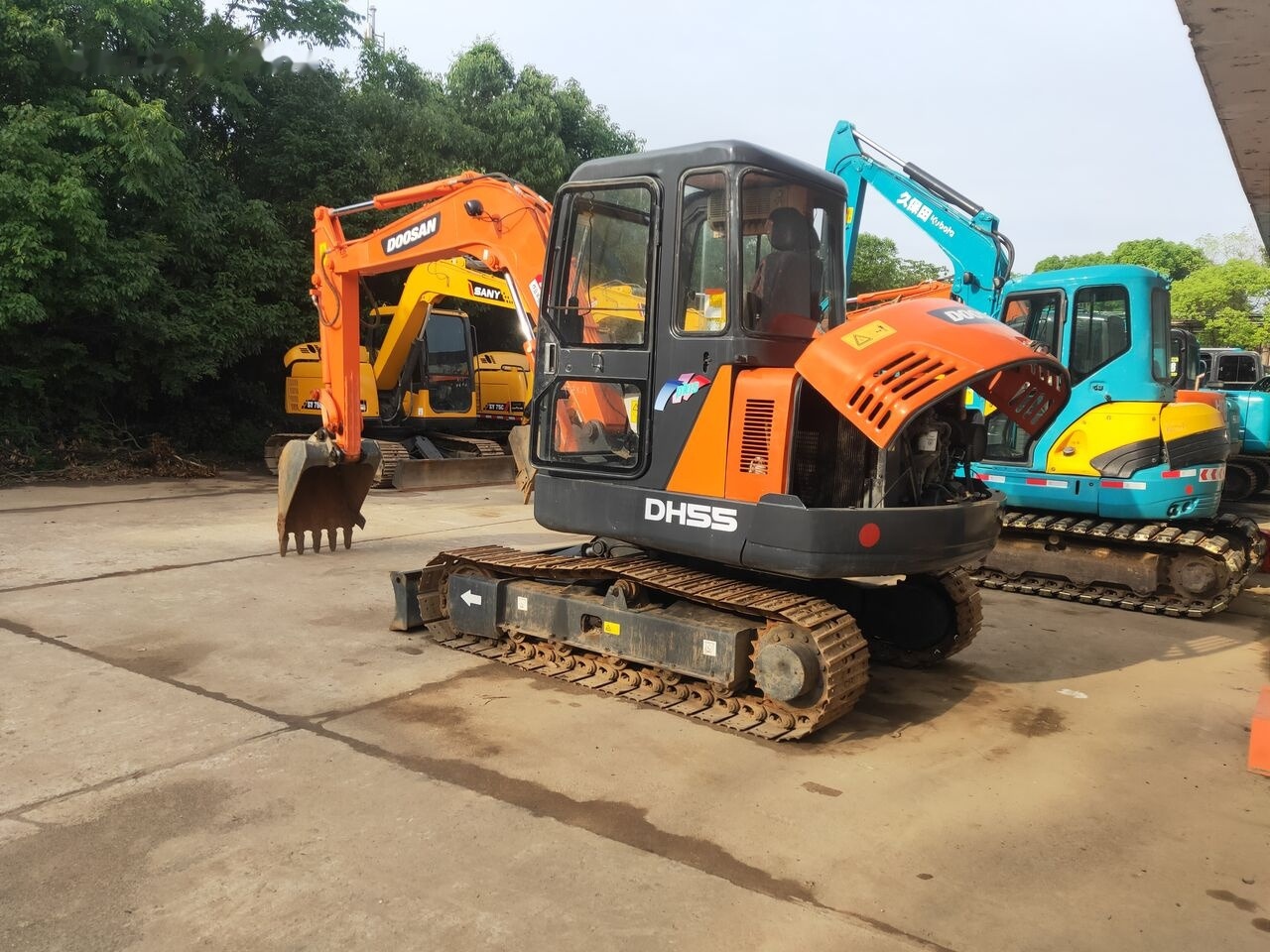 Doosan DH55 - Miniexcavadora: foto 2 Doosan DH55 - Miniexcavadora: foto 2