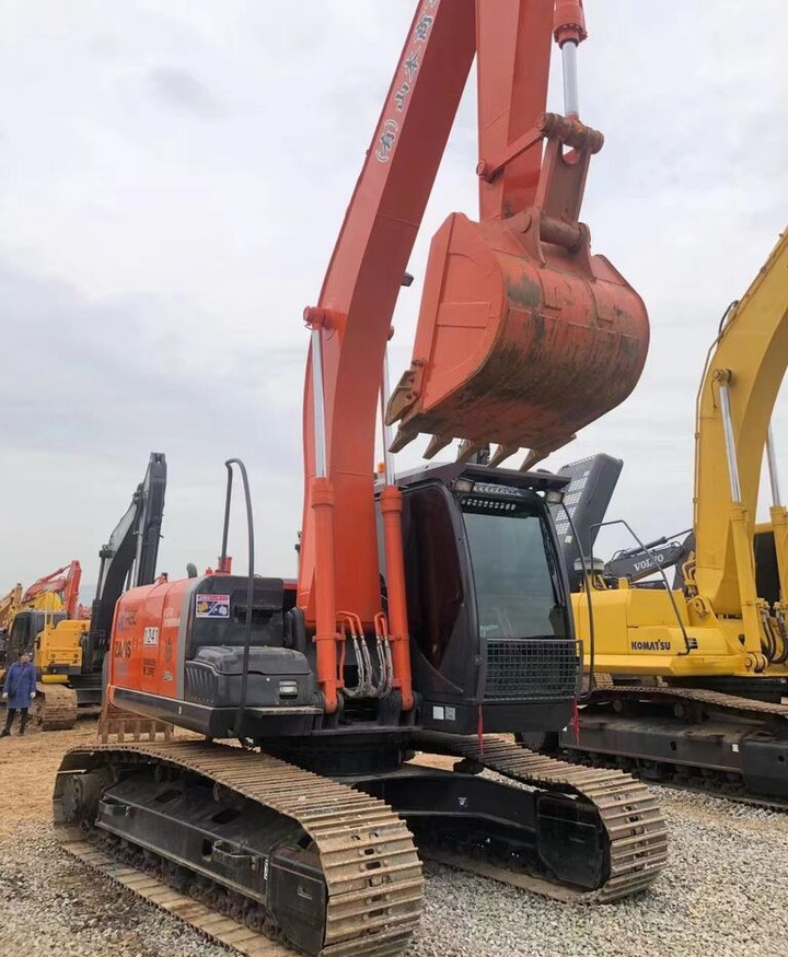 Hitachi ZX200-3 - Excavadora de cadenas: foto 5 Hitachi ZX200-3 - Excavadora de cadenas: foto 5