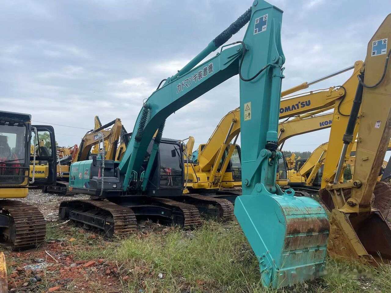 Hitachi ZX200-3 - Excavadora de cadenas: foto 5 Hitachi ZX200-3 - Excavadora de cadenas: foto 5