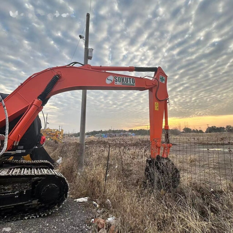 Hitachi ZX200-3 - Excavadora de cadenas: foto 1 Hitachi ZX200-3 - Excavadora de cadenas: foto 1