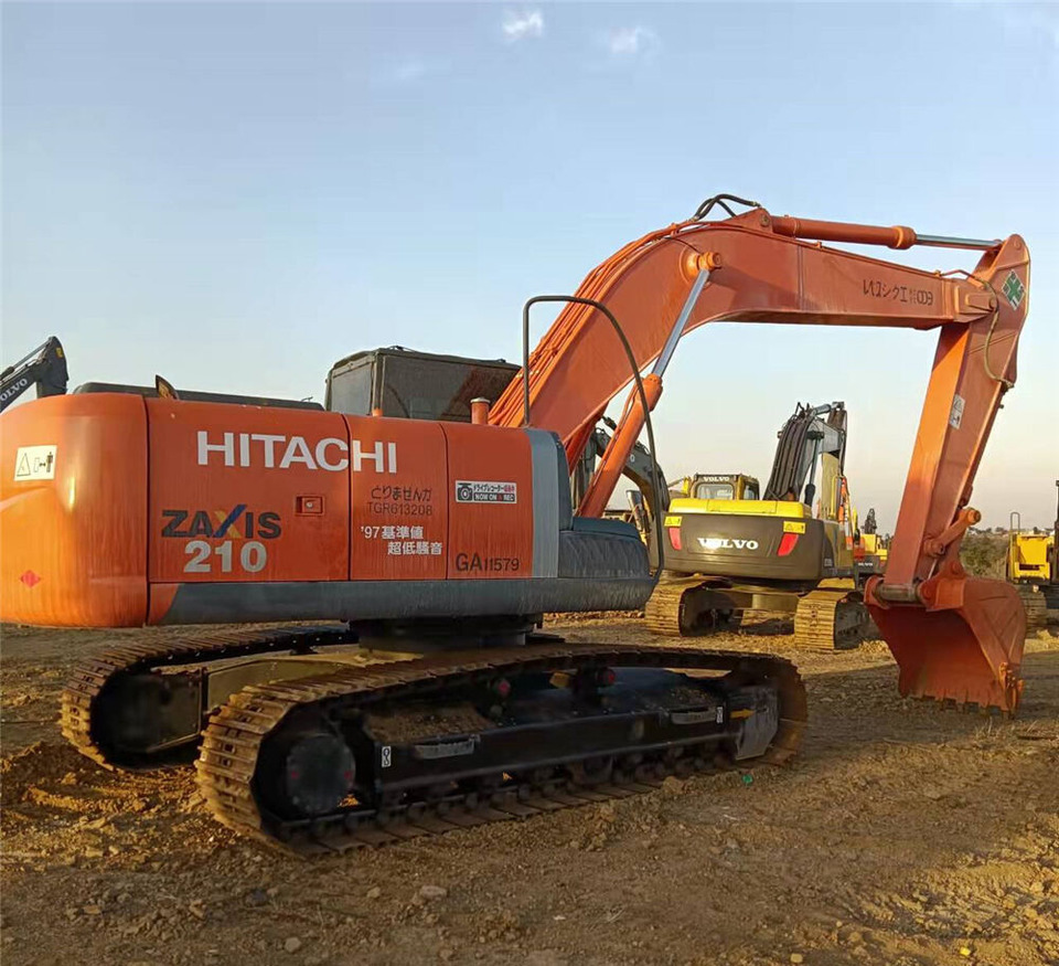 Hitachi ZX210 - Excavadora de cadenas: foto 2 Hitachi ZX210 - Excavadora de cadenas: foto 2