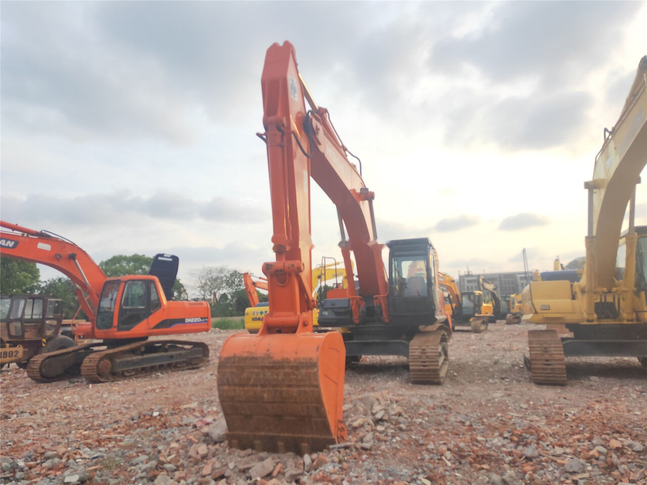 Hitachi ZX350H-3G - Excavadora de cadenas: foto 5 Hitachi ZX350H-3G - Excavadora de cadenas: foto 5
