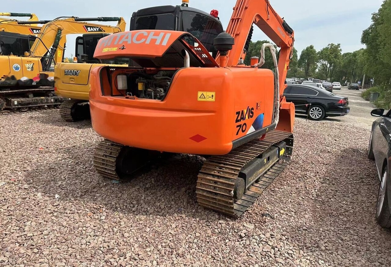 Hitachi ZX70 - Miniexcavadora: foto 1 Hitachi ZX70 - Miniexcavadora: foto 1