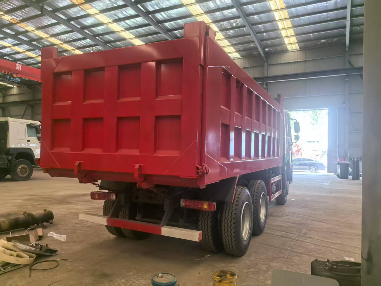 Howo 371 6X4 NEW - Camión volquete: foto 4 Howo 371 6X4 NEW - Camión volquete: foto 4