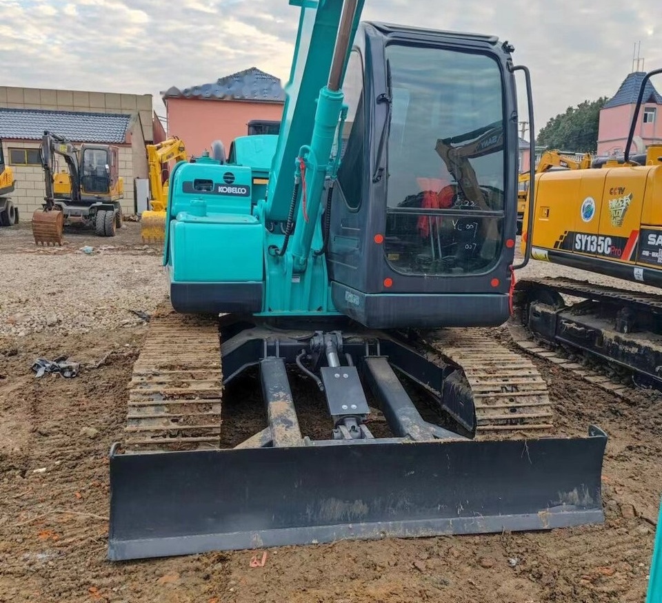 Kobelco SK75 - Miniexcavadora: foto 3 Kobelco SK75 - Miniexcavadora: foto 3