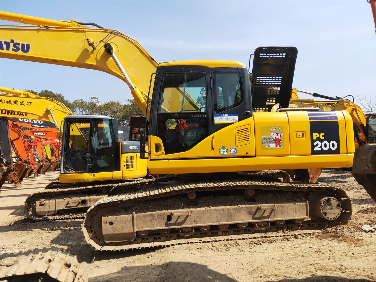 Komatsu PC200-7 - Excavadora de cadenas: foto 1 Komatsu PC200-7 - Excavadora de cadenas: foto 1