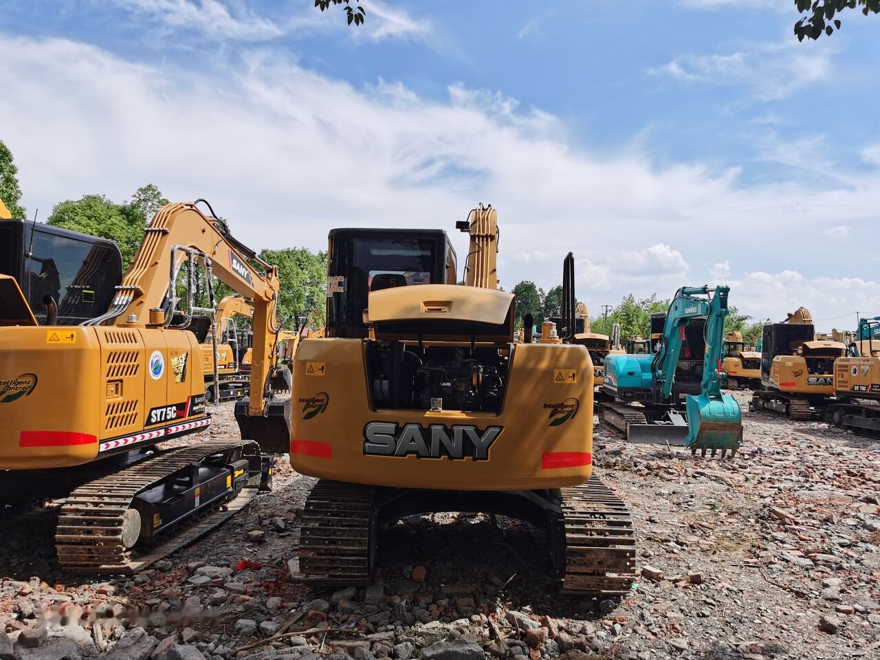 Sany SY75C - Excavadora de cadenas: foto 1 Sany SY75C - Excavadora de cadenas: foto 1
