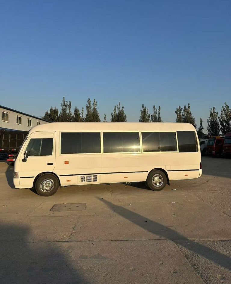 Toyota Coaster - Autobús suburbano: foto 4 Toyota Coaster - Autobús suburbano: foto 4