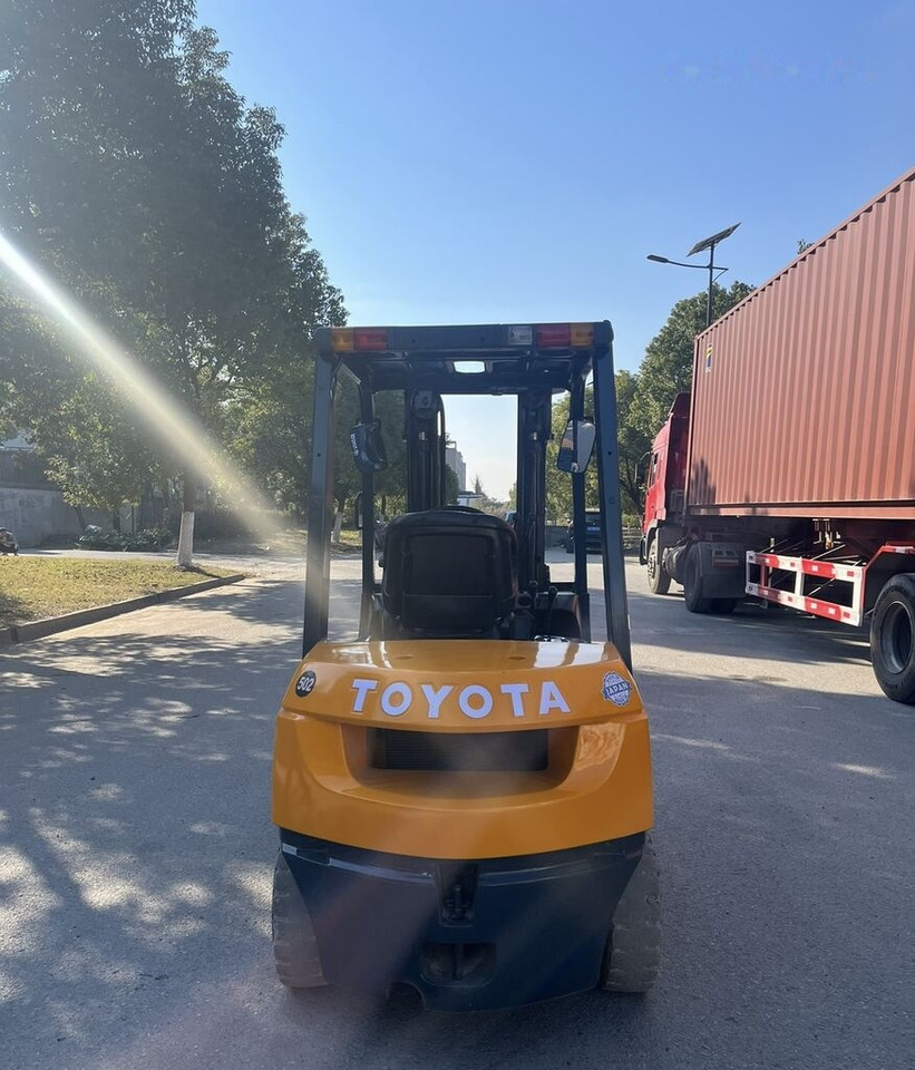 Toyota FD30 - Carretilla elevadora diésel: foto 5 Toyota FD30 - Carretilla elevadora diésel: foto 5