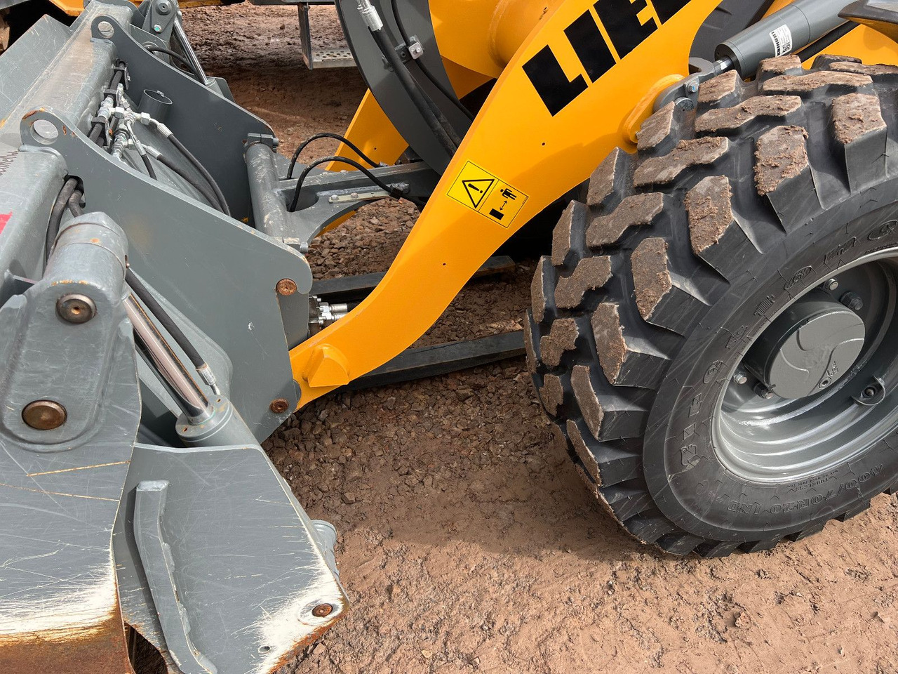 Liebherr L 507 Stereo V Likufix 2x verfügbar - Cargadora de ruedas: foto 3 Liebherr L 507 Stereo V Likufix 2x verfügbar - Cargadora de ruedas: foto 3