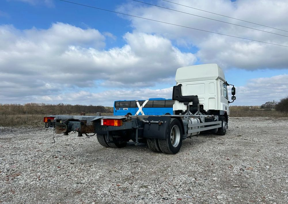 DAF CF75.310 - Camión chasis: foto 3 DAF CF75.310 - Camión chasis: foto 3