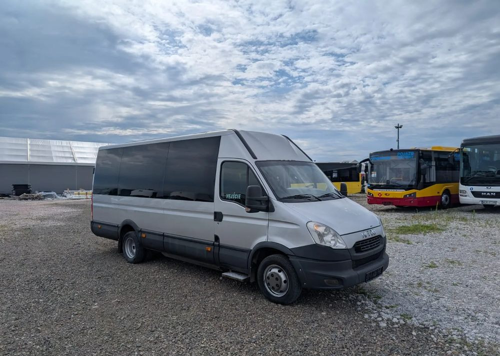 Iveco Daily 50C14 - Minibús, Furgoneta de pasajeros: foto 2 Iveco Daily 50C14 - Minibús, Furgoneta de pasajeros: foto 2