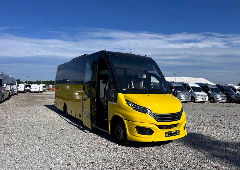 Iveco Daily - Minibús, Furgoneta de pasajeros: foto 1 Iveco Daily - Minibús, Furgoneta de pasajeros: foto 1