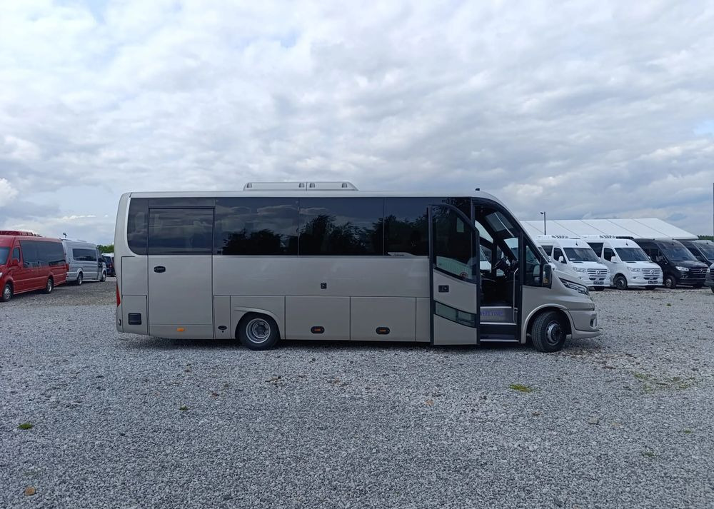 Iveco Mercus Daily 70C21 - Minibús, Furgoneta de pasajeros: foto 3 Iveco Mercus Daily 70C21 - Minibús, Furgoneta de pasajeros: foto 3