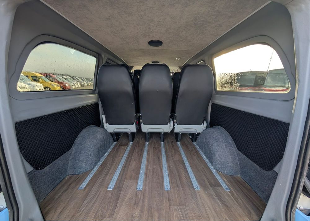 Minibús, Furgoneta de pasajeros Mercedes-Benz Vito: foto 6