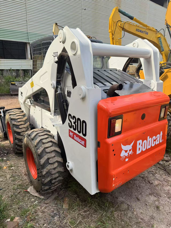 BOBCAT S300 - Minicargadora: foto 1 BOBCAT S300 - Minicargadora: foto 1