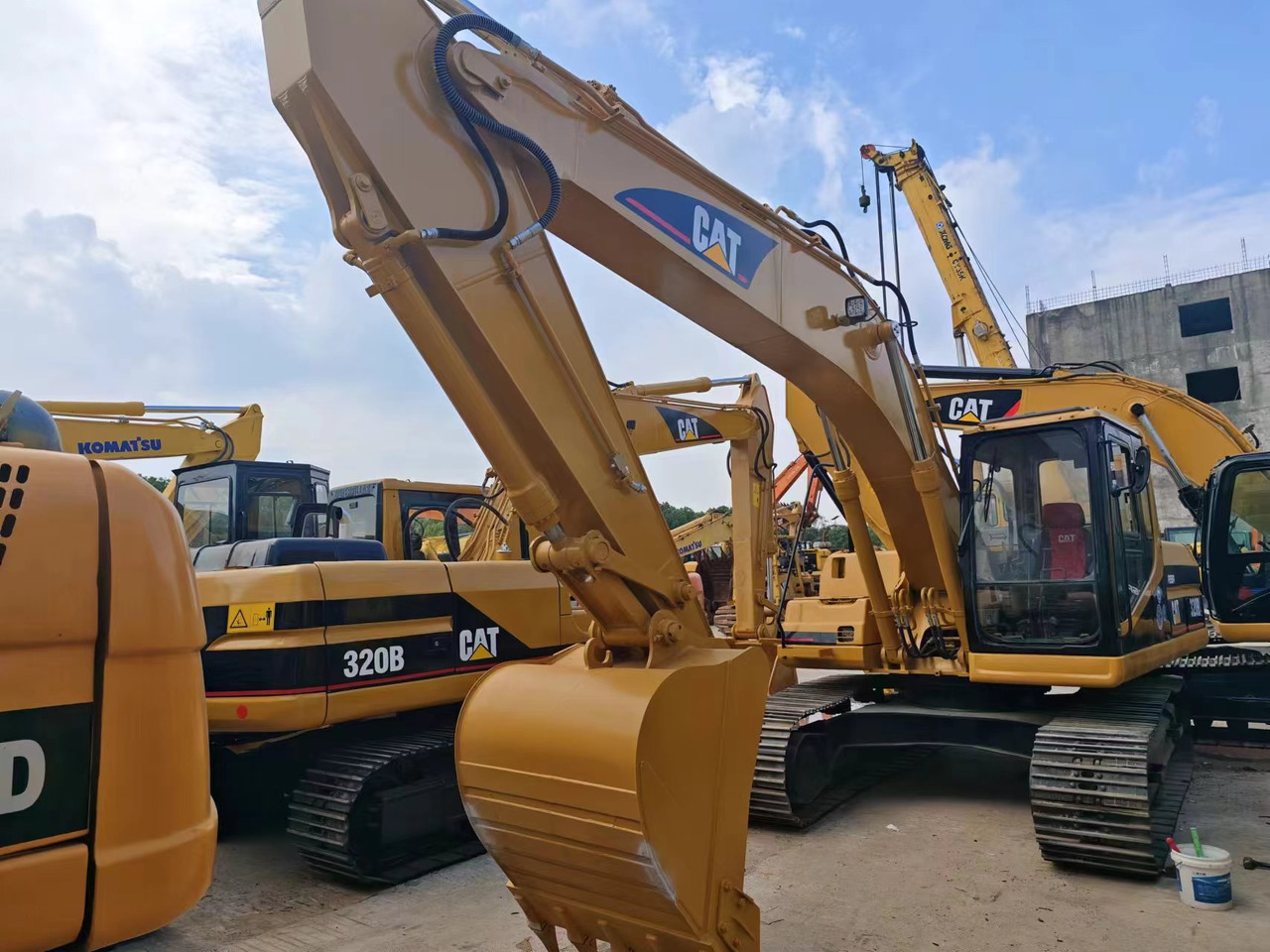 CATERPILLAR 320BL - Excavadora de cadenas: foto 5 CATERPILLAR 320BL - Excavadora de cadenas: foto 5
