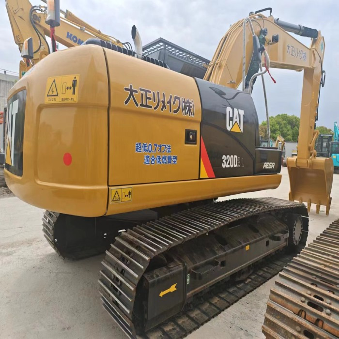 CATERPILLAR CAT 320DL Japan caterpillar brand new - Excavadora de cadenas: foto 2 CATERPILLAR CAT 320DL Japan caterpillar brand new - Excavadora de cadenas: foto 2