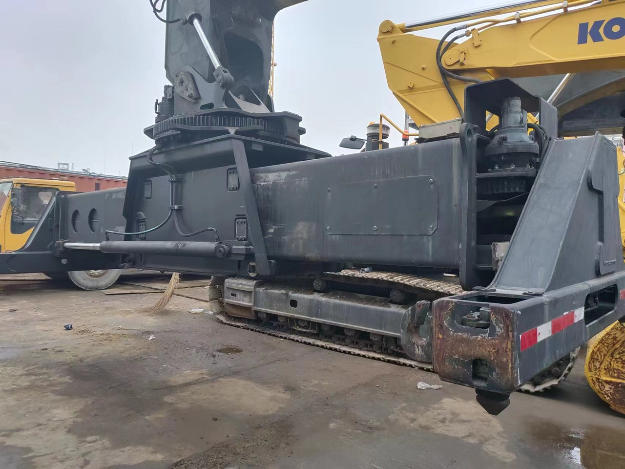 KALMAR DRF450 - Reach stacker: foto 5 KALMAR DRF450 - Reach stacker: foto 5