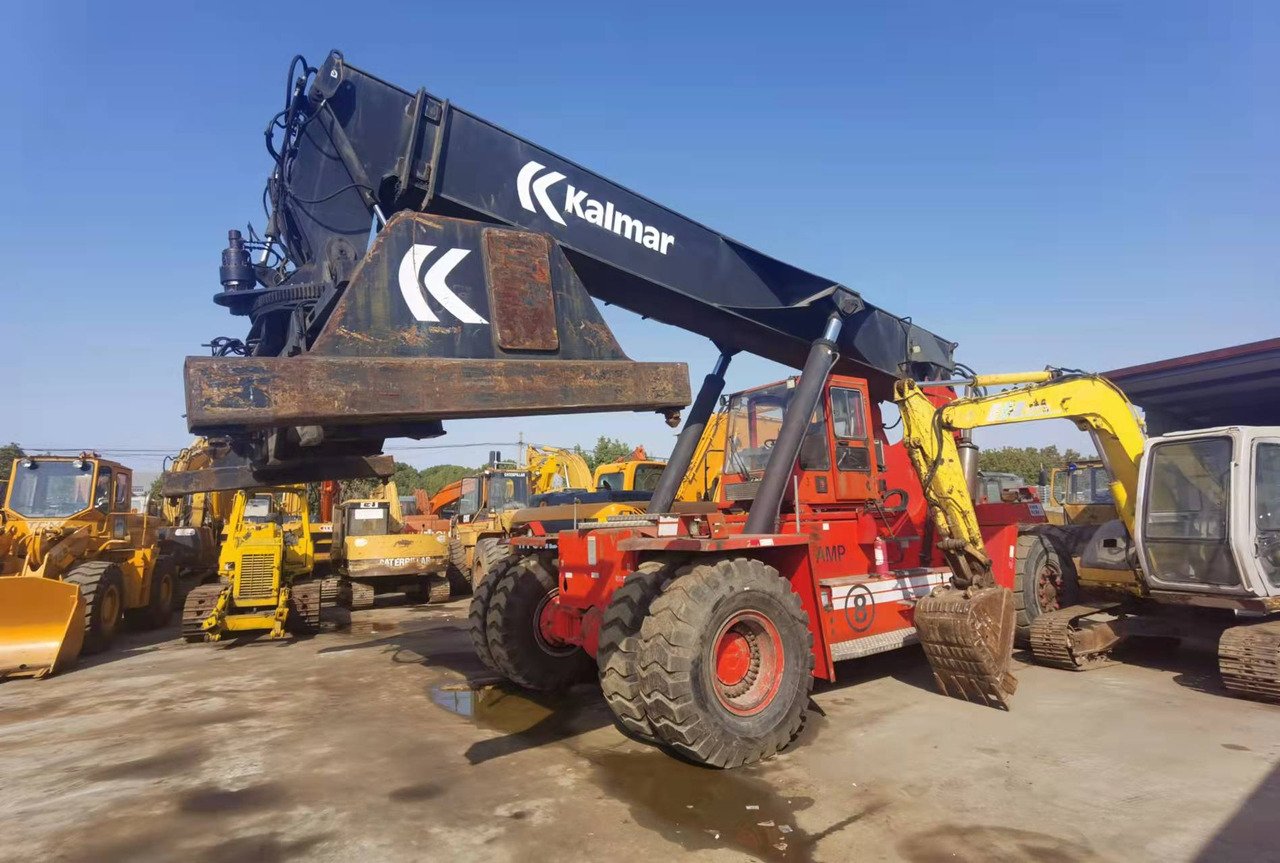 KALMAR DRF450 - Reach stacker: foto 2 KALMAR DRF450 - Reach stacker: foto 2