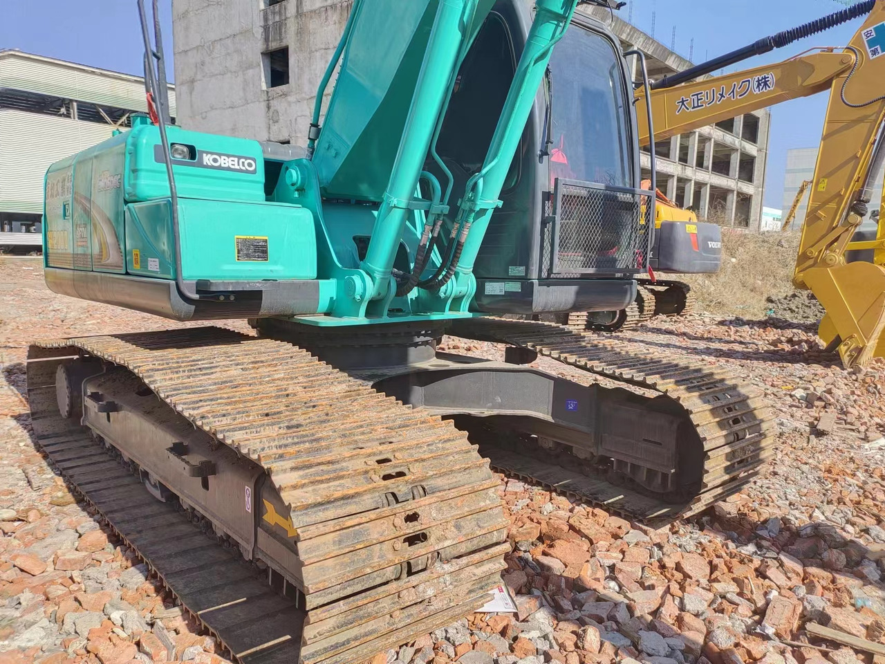 KOBELCO SK200D - Excavadora de cadenas: foto 4 KOBELCO SK200D - Excavadora de cadenas: foto 4