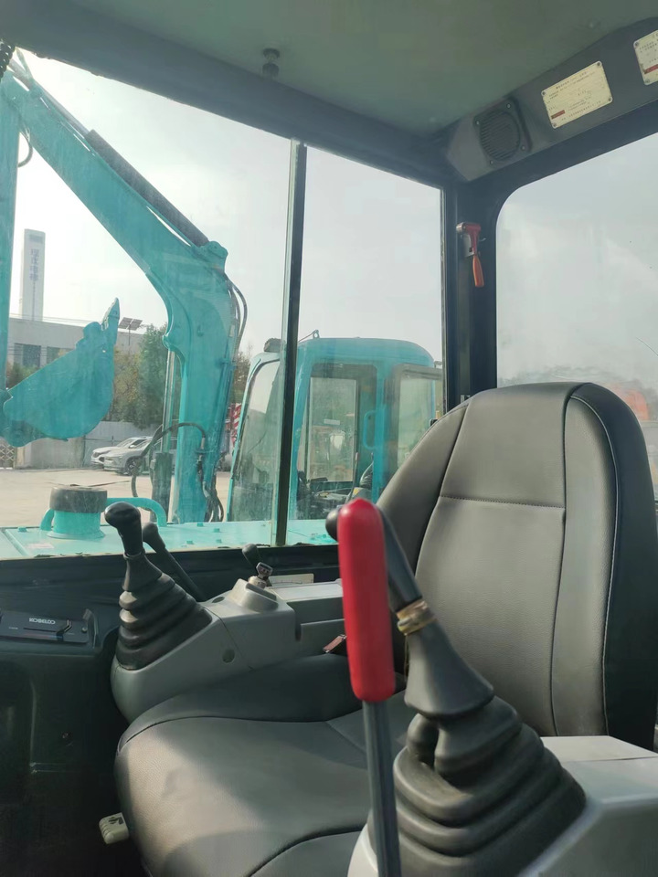 KOBELCO SK60-8 - Miniexcavadora: foto 4 KOBELCO SK60-8 - Miniexcavadora: foto 4
