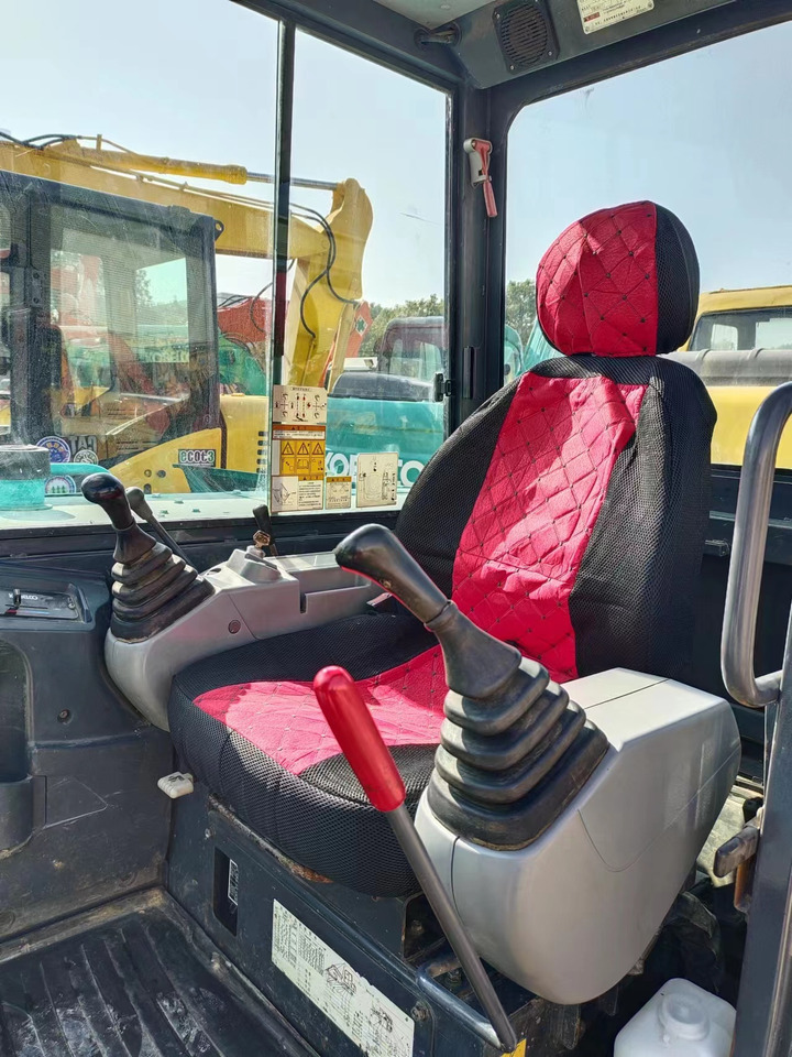 KOBELCO SK60-8 - Miniexcavadora: foto 5 KOBELCO SK60-8 - Miniexcavadora: foto 5