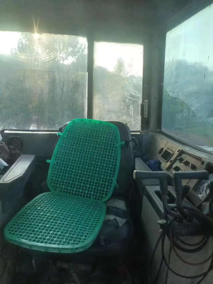 Bulldozer KOMATSU D475: foto 7