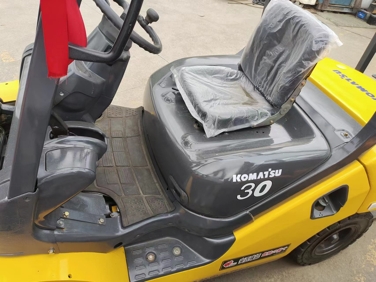 KOMATSU FD30 - Carretilla elevadora diésel: foto 2 KOMATSU FD30 - Carretilla elevadora diésel: foto 2