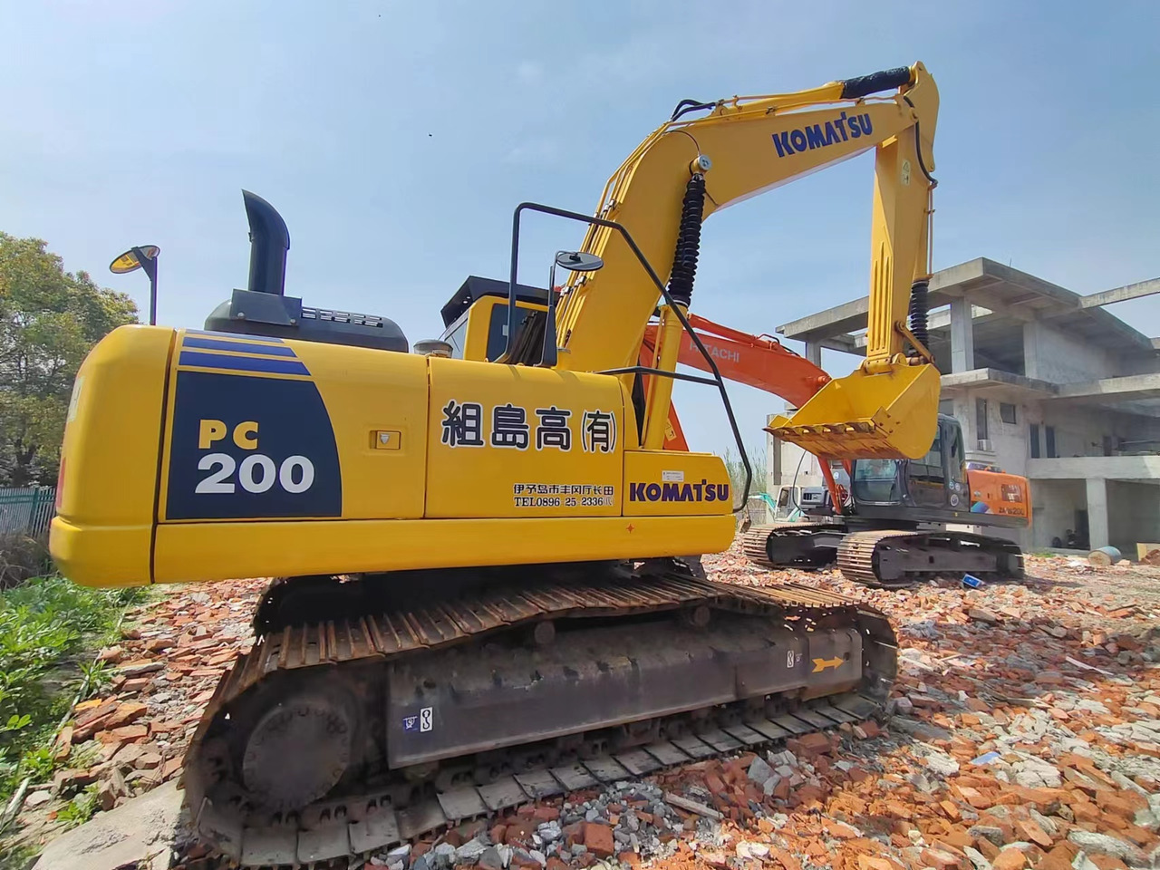KOMATSU PC200-8 - Excavadora de cadenas: foto 2 KOMATSU PC200-8 - Excavadora de cadenas: foto 2
