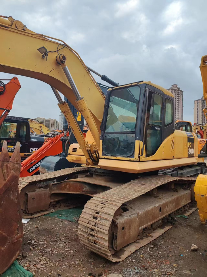 KOMATSU PC300-7 - Excavadora de cadenas: foto 4 KOMATSU PC300-7 - Excavadora de cadenas: foto 4