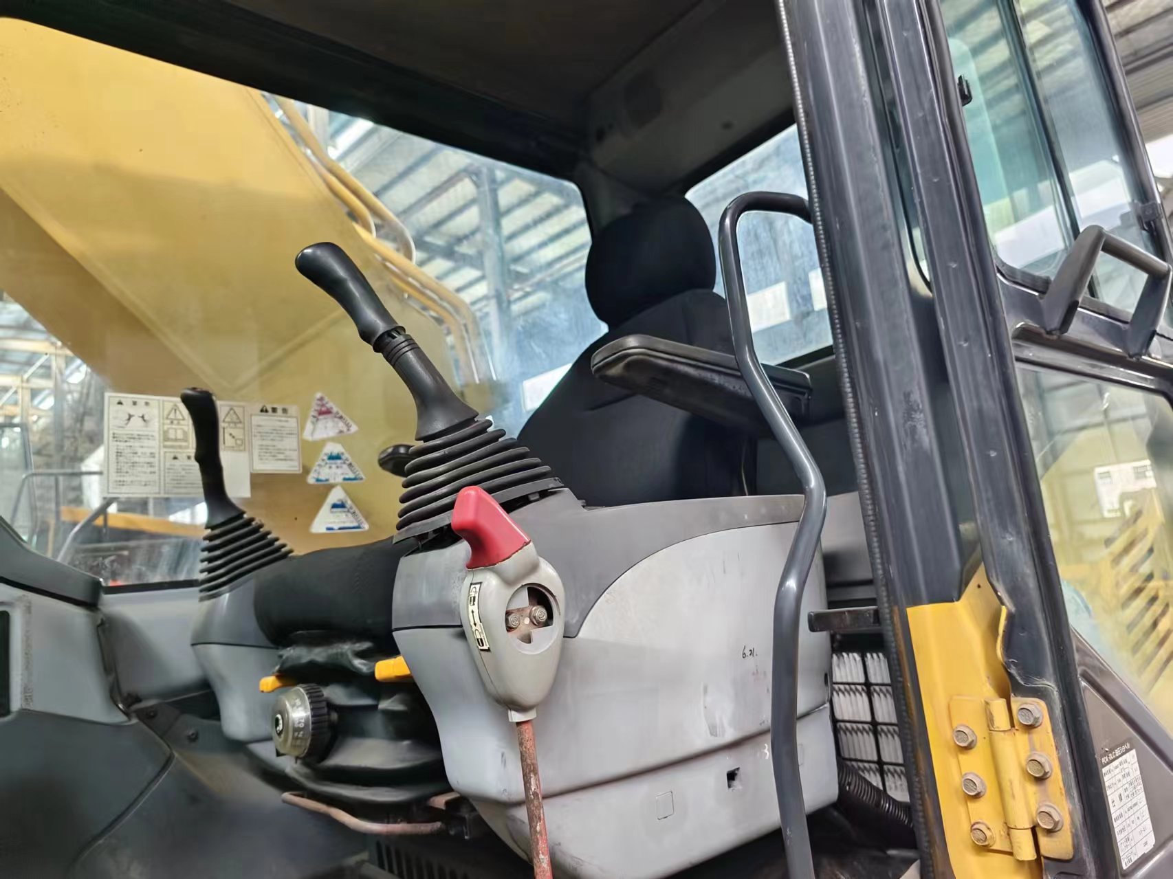 KOMATSU PC400-7 - Excavadora de cadenas: foto 5 KOMATSU PC400-7 - Excavadora de cadenas: foto 5