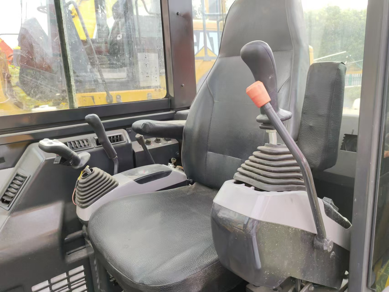 Miniexcavadora KOMATSU PC56-7 PC56: foto 8