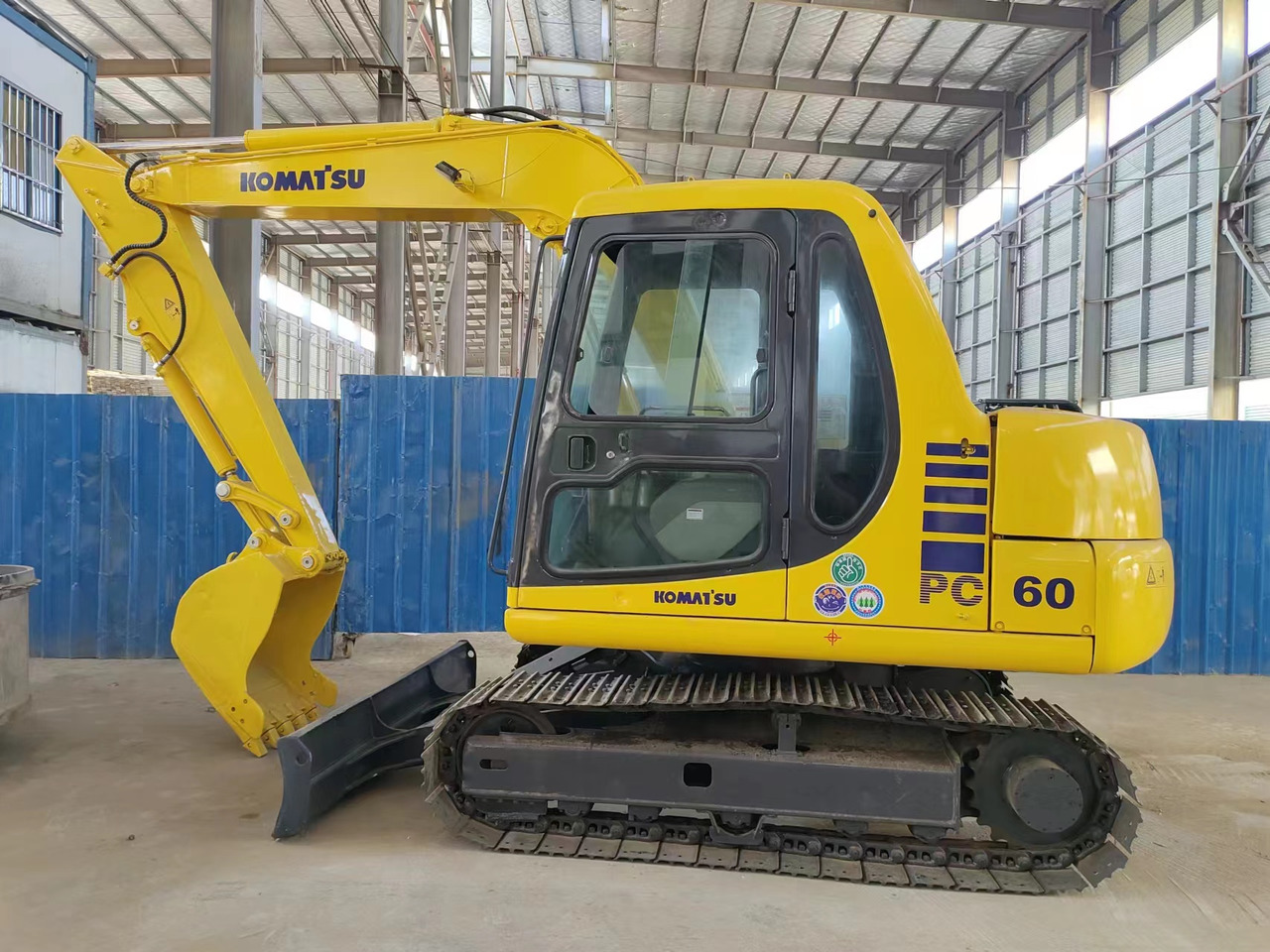 KOMATSU PC60-7 - Excavadora de cadenas: foto 2 KOMATSU PC60-7 - Excavadora de cadenas: foto 2