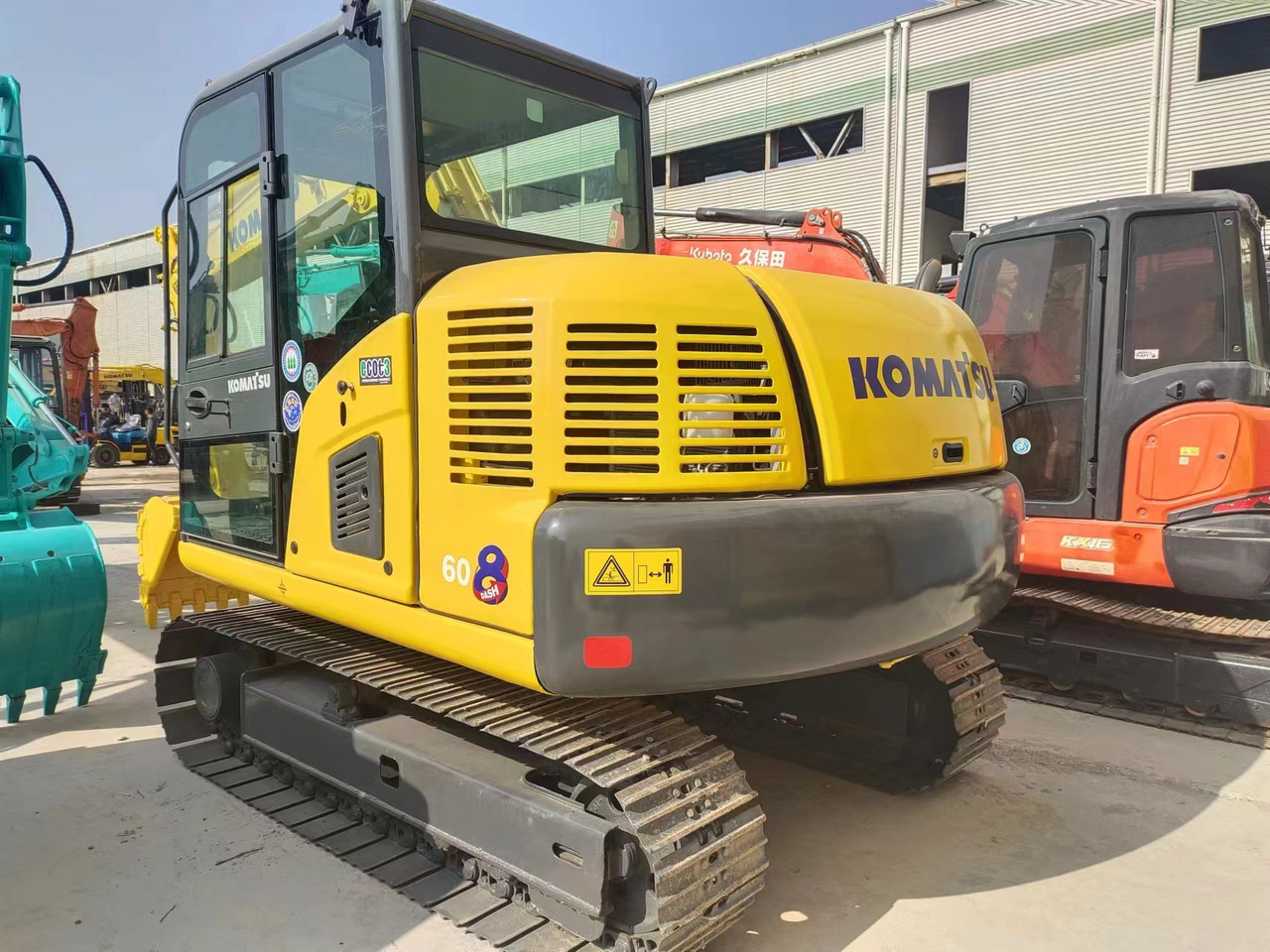 KOMATSU PC60-8 - Miniexcavadora: foto 1 KOMATSU PC60-8 - Miniexcavadora: foto 1