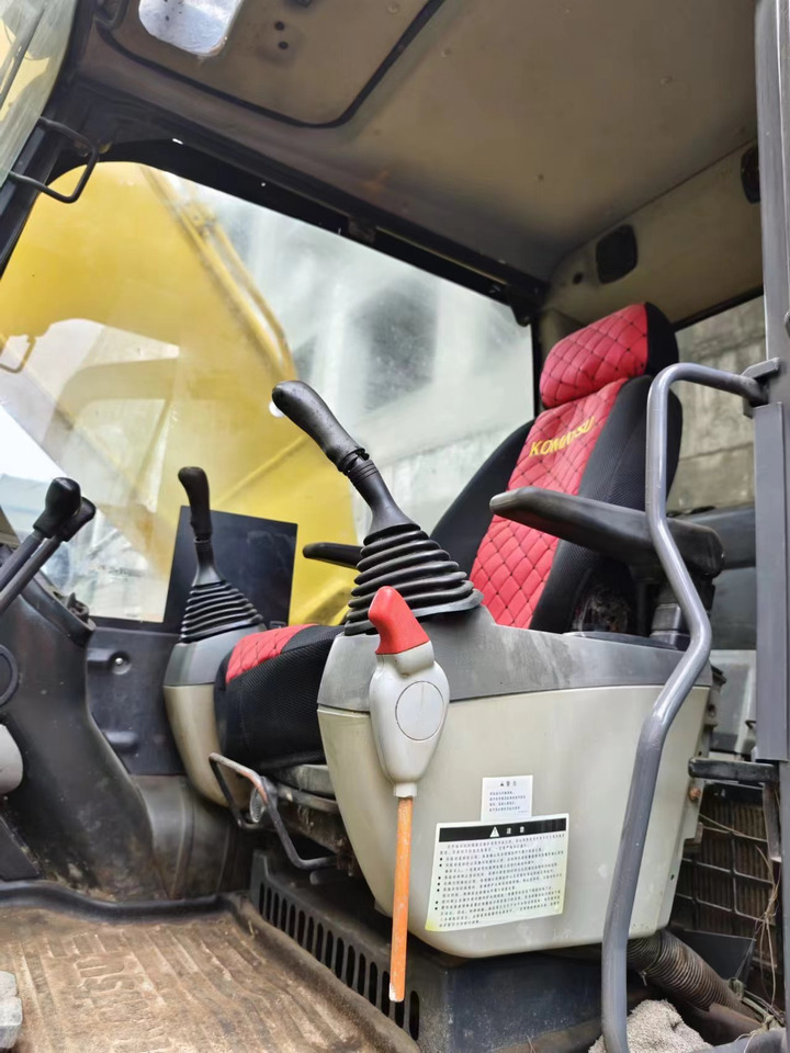 KOMATSU pc200-8 pc200 Japan made - Excavadora de cadenas: foto 4 KOMATSU pc200-8 pc200 Japan made - Excavadora de cadenas: foto 4