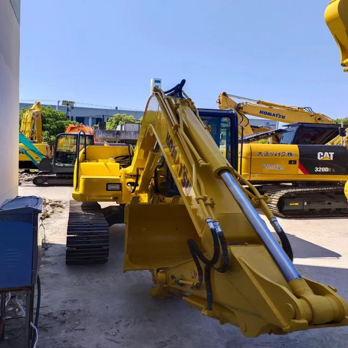 KOMATSU pc70-8 - Excavadora de cadenas: foto 3 KOMATSU pc70-8 - Excavadora de cadenas: foto 3