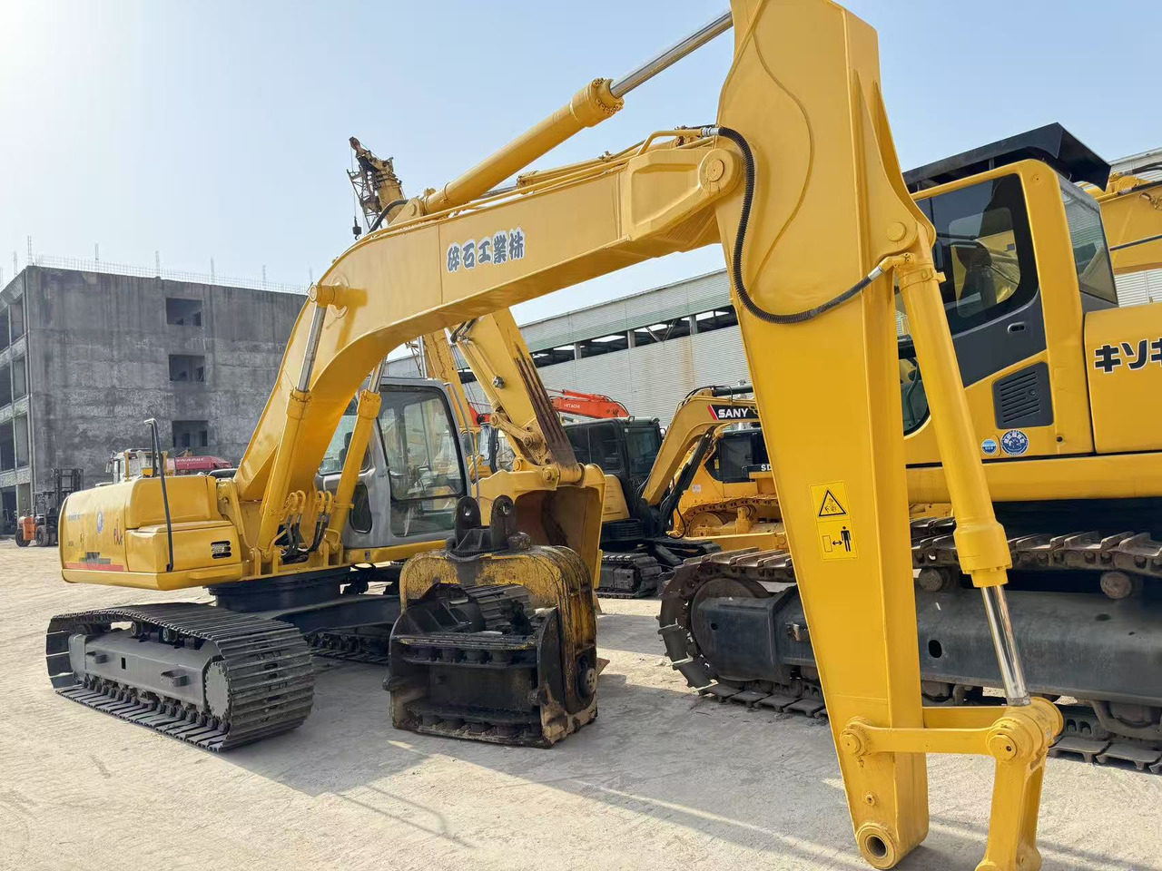 SUMITOMO SH200 - Excavadora de cadenas: foto 1 SUMITOMO SH200 - Excavadora de cadenas: foto 1