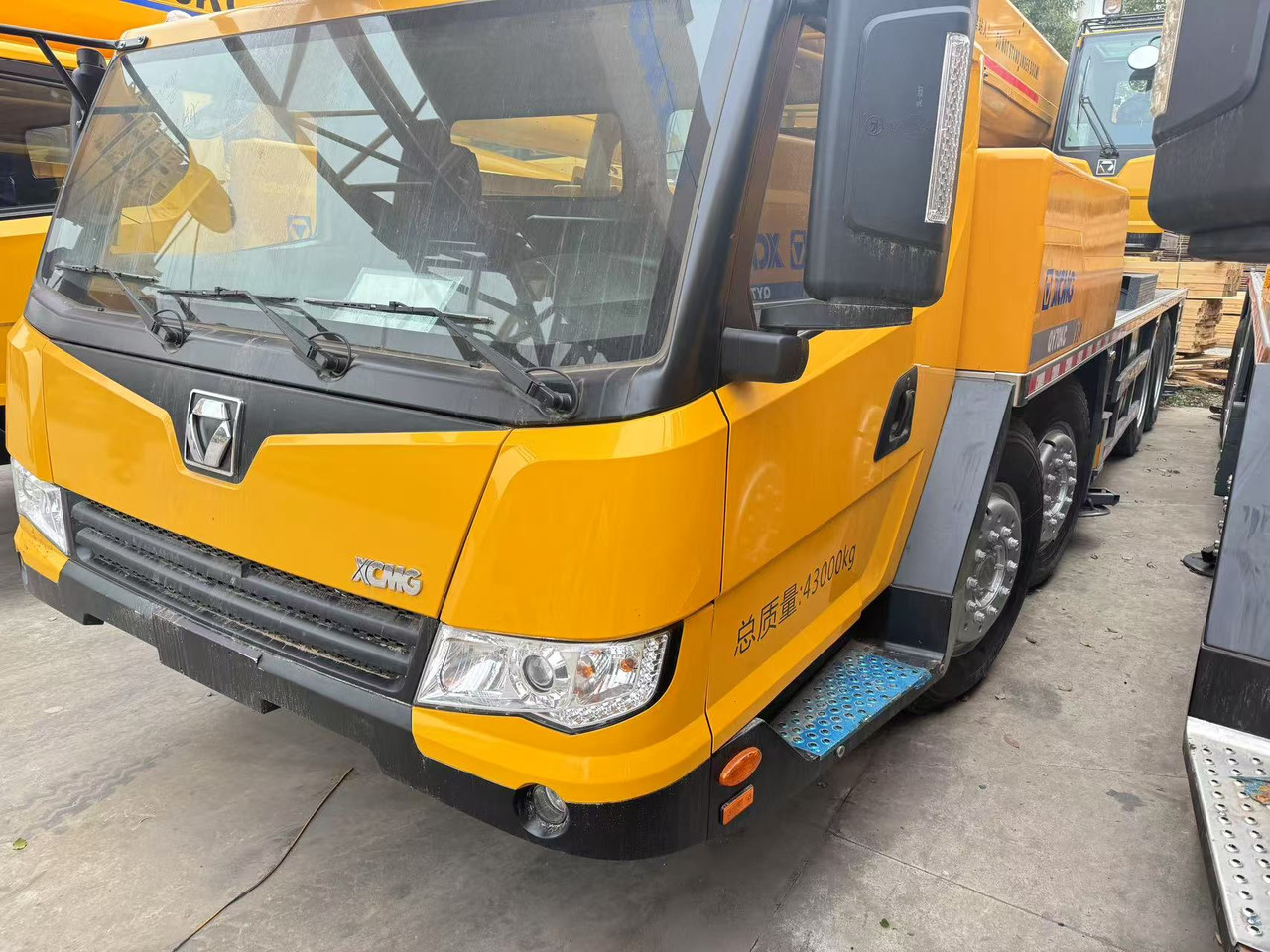 XCMG 70tons crane QY70K QY70 - Autogrúa: foto 3 XCMG 70tons crane QY70K QY70 - Autogrúa: foto 3