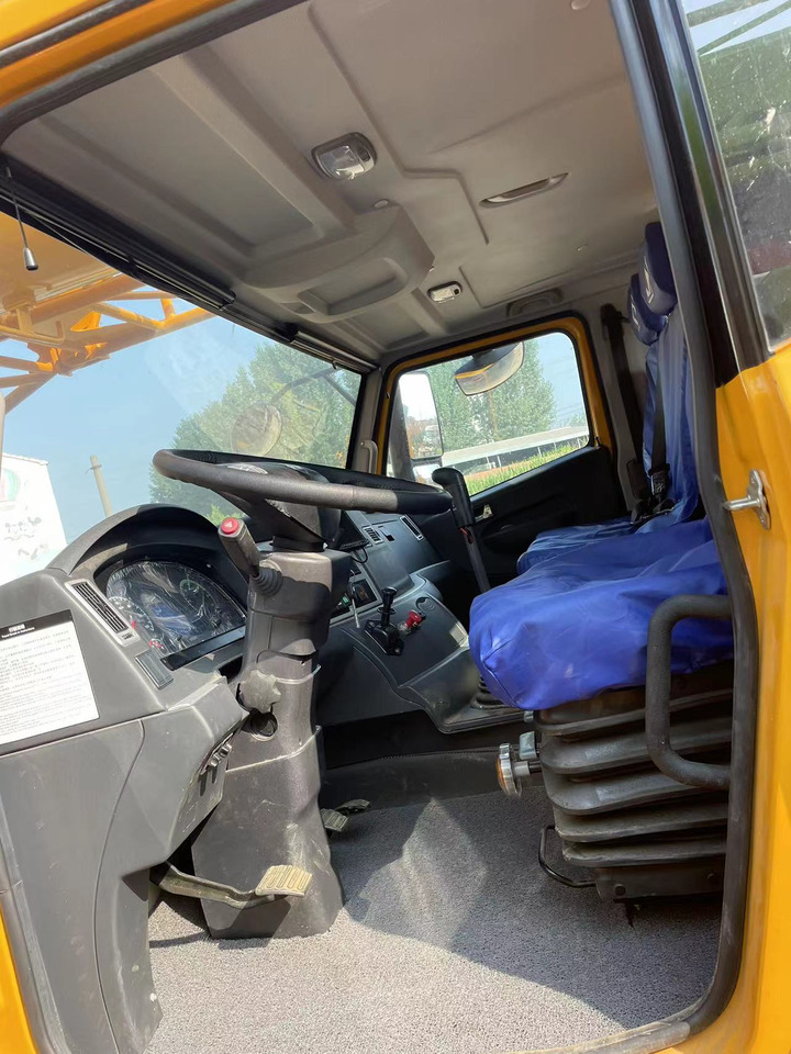 XCMG QY70K - Autogrúa: foto 5 XCMG QY70K - Autogrúa: foto 5