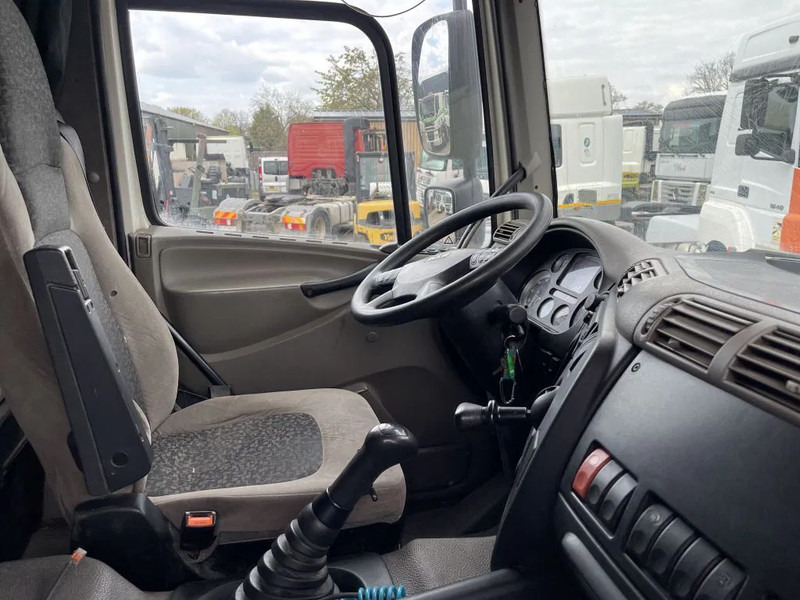 Cabeza tractora DAF CF 85.460 Tractor unit: foto 11