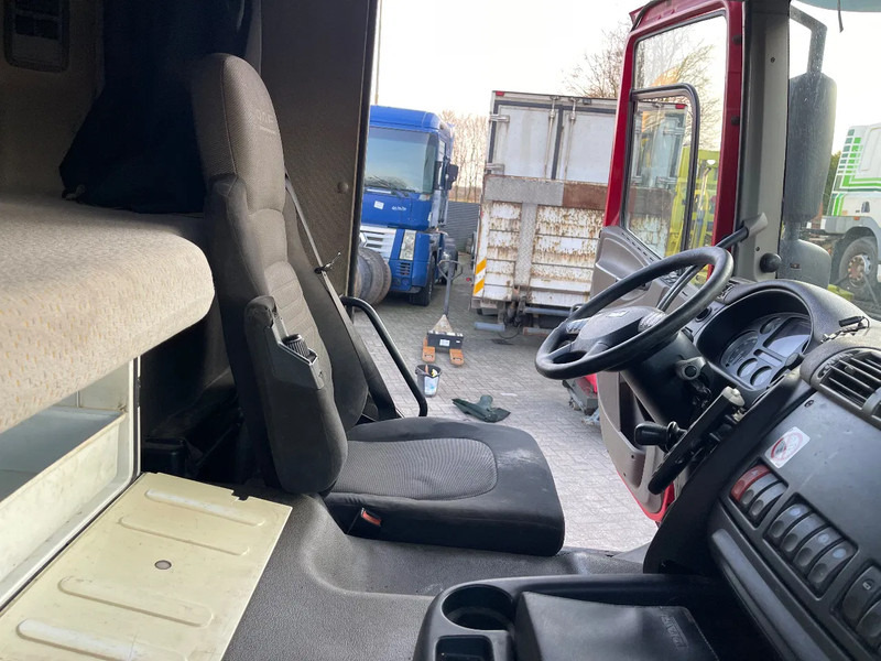 Cabeza tractora DAF CF 85 Tractor unit: foto 13