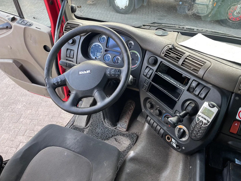 Foto del interior 2: Cabeza tractora DAF CF 85 Tractor unit