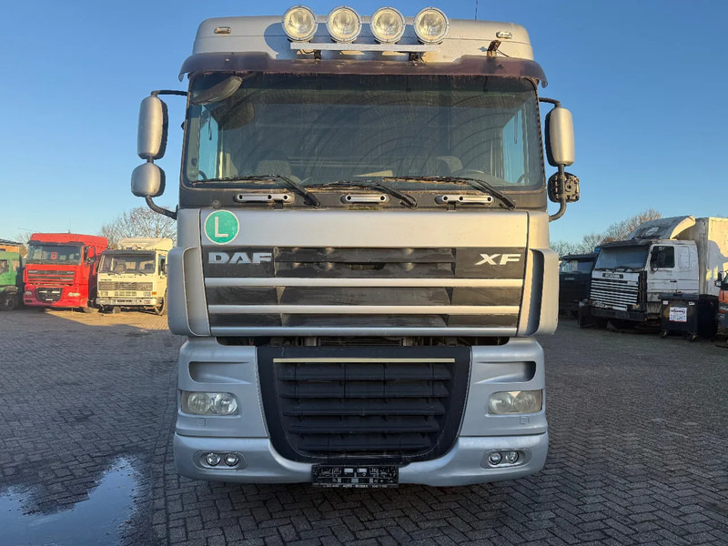 DAF XF 105.460 Tractor unit - Cabeza tractora: foto 2 DAF XF 105.460 Tractor unit - Cabeza tractora: foto 2