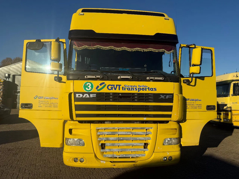 DAF XF 95.430 Tractor Unit - Cabeza tractora: foto 2 DAF XF 95.430 Tractor Unit - Cabeza tractora: foto 2