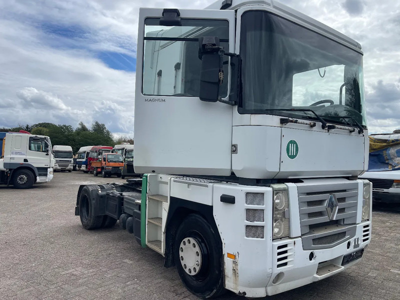 Renault Magnum 440 Tractor unit - Cabeza tractora: foto 1 Renault Magnum 440 Tractor unit - Cabeza tractora: foto 1