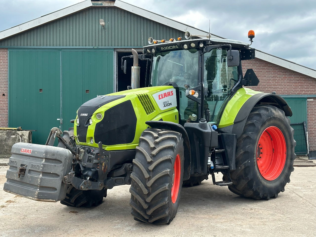 Claas Axion 850 Cmatic - Tractor: foto 2 Claas Axion 850 Cmatic - Tractor: foto 2