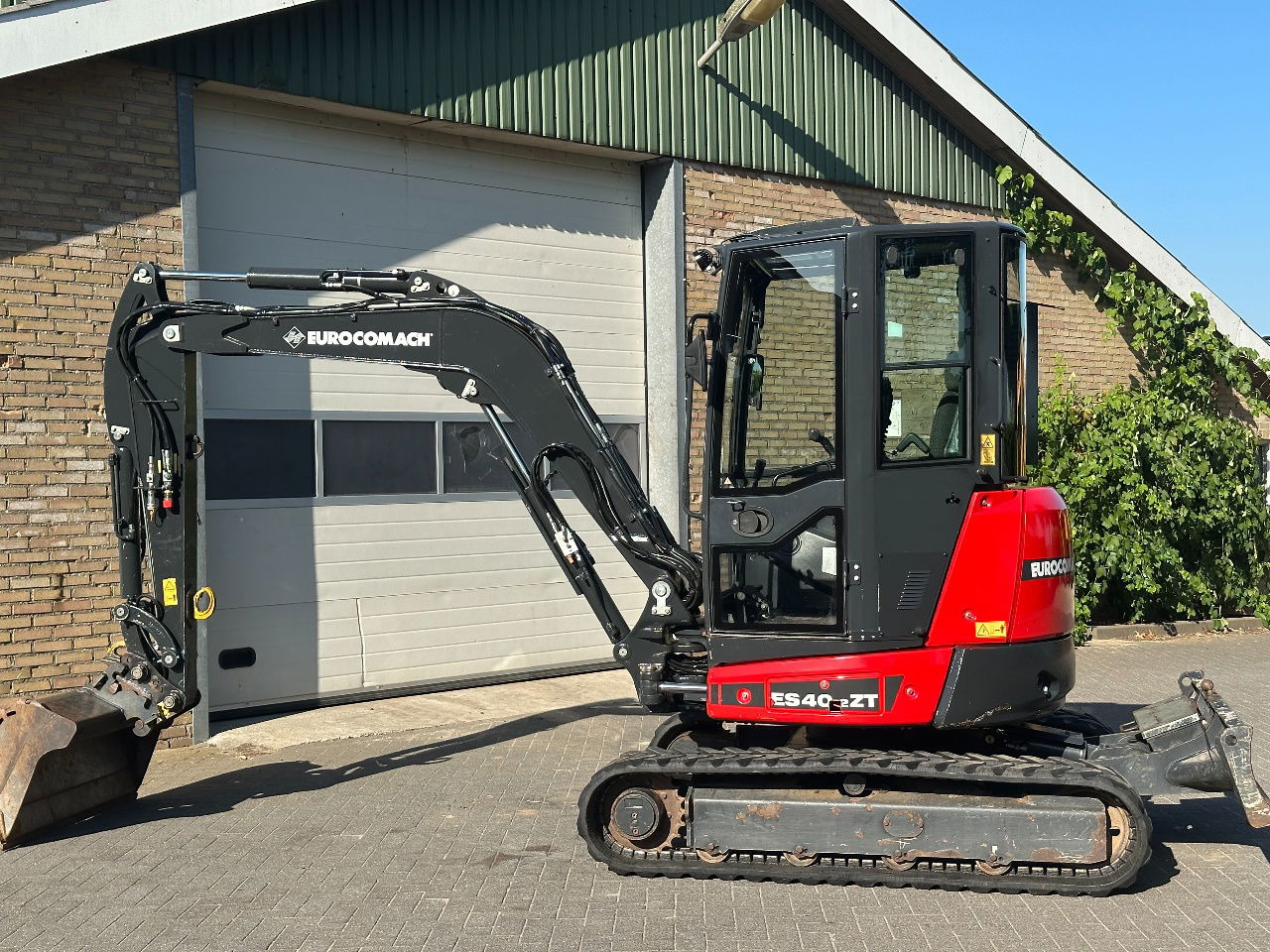 Eurocomach ES40.2ZT - Miniexcavadora: foto 3 Eurocomach ES40.2ZT - Miniexcavadora: foto 3